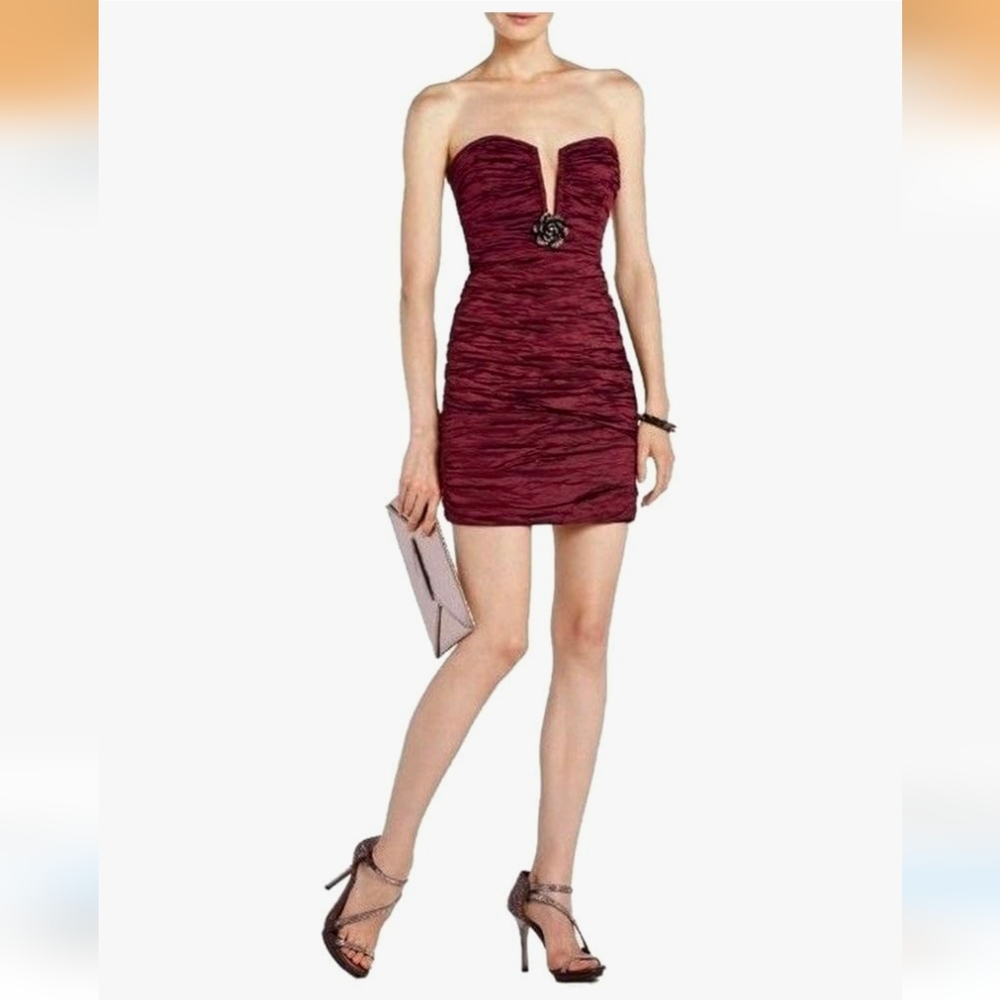 BCBGMAXAZRIA Tristina Strapless Ruched Cocktail Dress